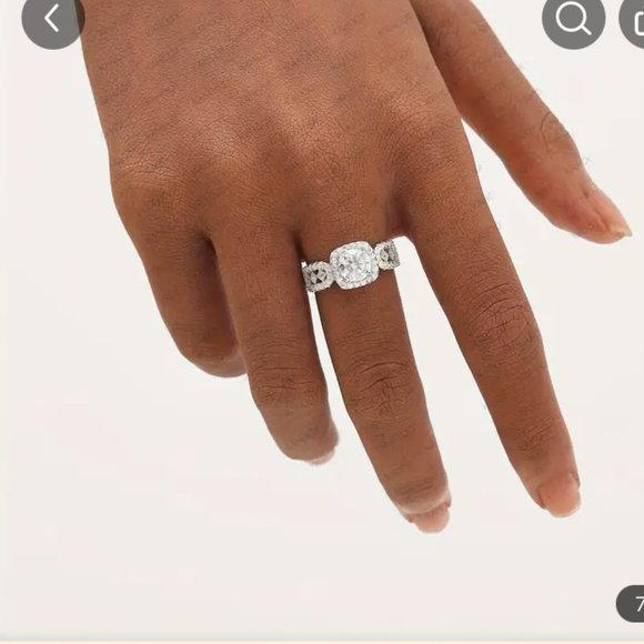 1 Carat Moissanite, S925 Sterling Silver Ring, Size 7 - Picture 4 of 8